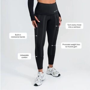 NWT Skinnify Resistance Band Leggings